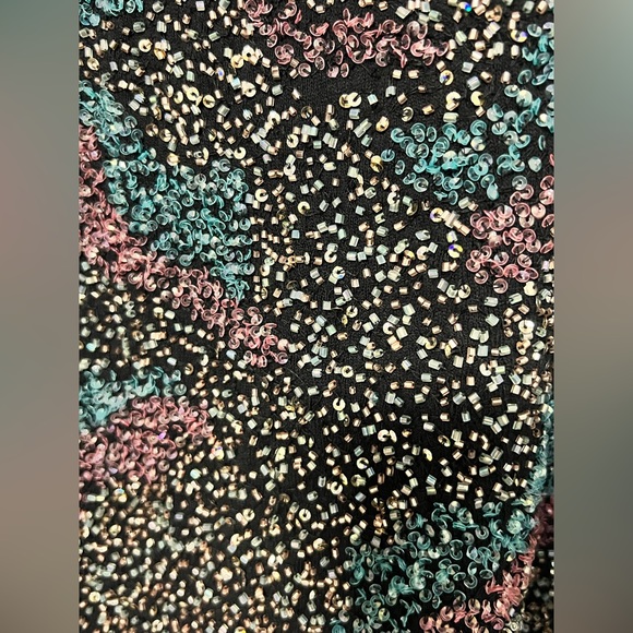 Limited edition hand beaded dress from Zara never been worn tags are attached - Picture 4 of 6